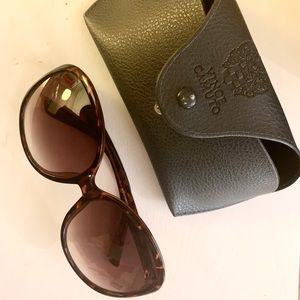 Vince Camuto sunglasses like new